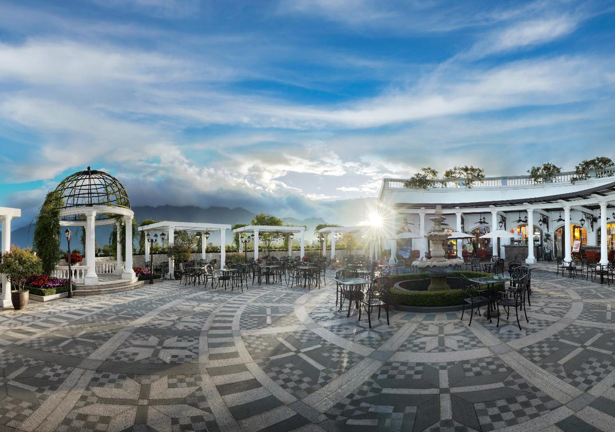 Silk Path Grand Sapa Resort & Spa Kültér fotó The Sky Garden