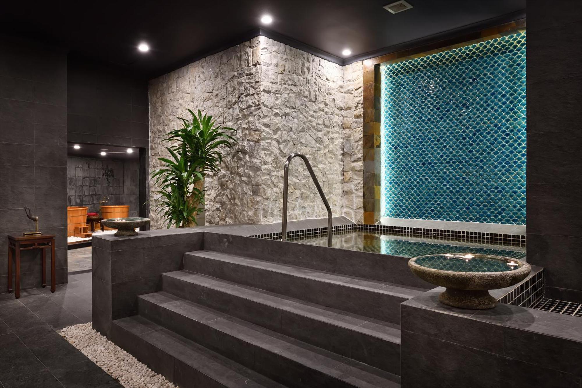Silk Path Grand Sapa Resort & Spa Kültér fotó Spa at The Park, Hyderabad